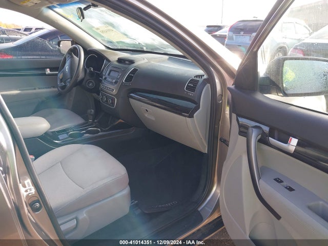 KIA Sorento Lx V6 2015 5XYKT4A72FG584455 Image 5