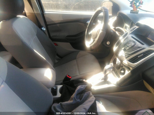 Ford FOCUS SE 2014 1FADP3F20EL133487 Image 5