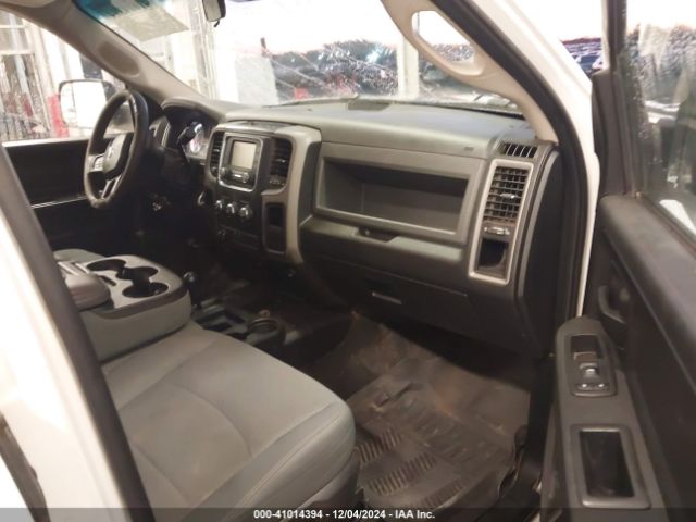3C6UR5CJ5JG121619 RAM 2500 Tradesman  4x4 6'4 Box