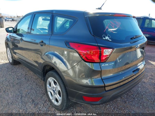 1FMCU0F77KUB28359 Ford ESCAPE S