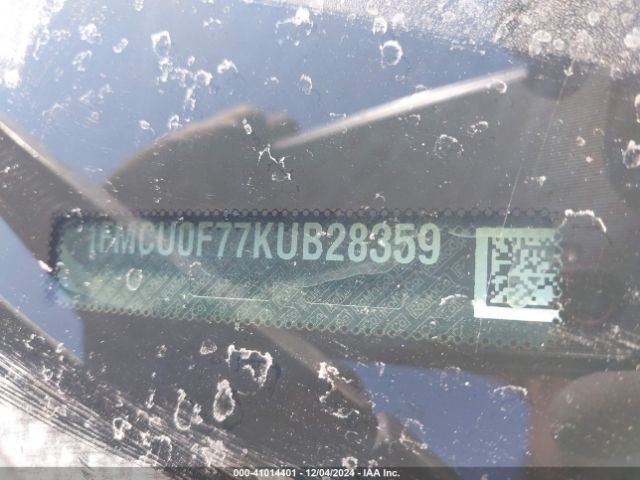 1FMCU0F77KUB28359 Ford ESCAPE S