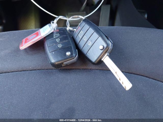 KNDJX3A58E7710712 KIA Soul !