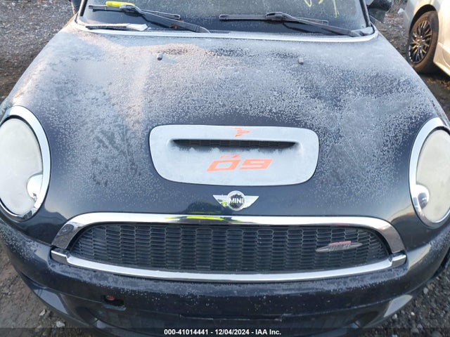 2009 MINI COOPER S CLUBMAN WMWMM33559TP72517 Photo 9