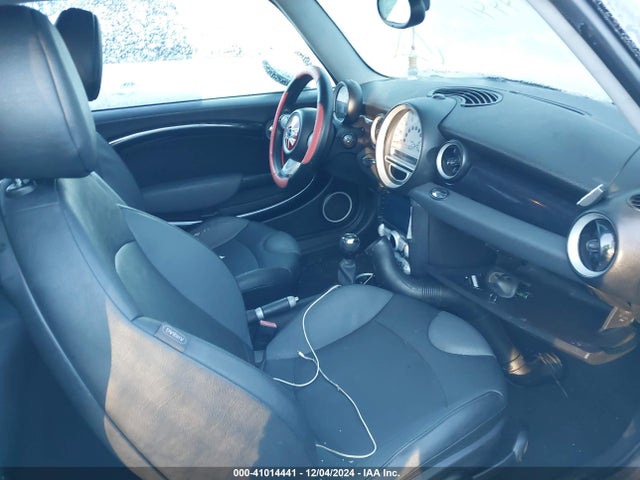 2009 MINI COOPER S CLUBMAN WMWMM33559TP72517 Photo 4