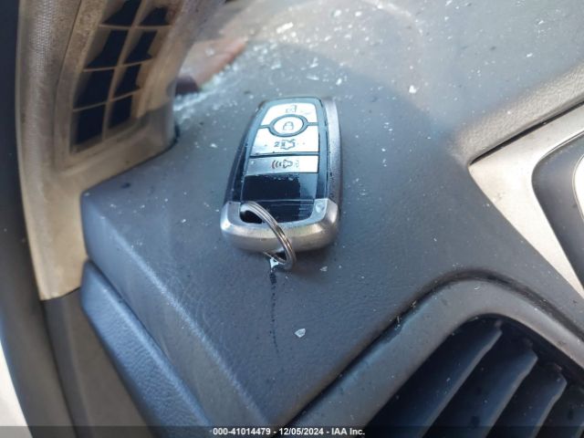 3FA6P0HD6HR304951 Ford FUSION SE