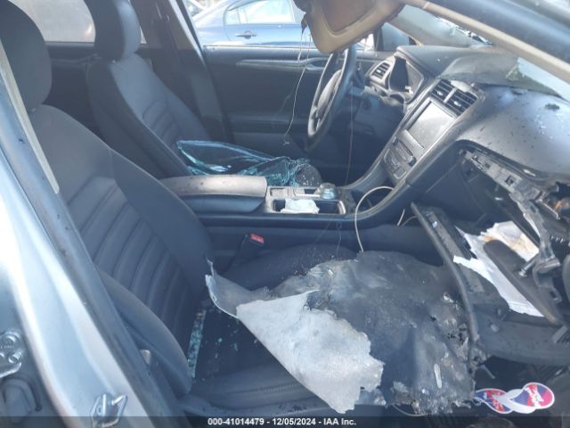 3FA6P0HD6HR304951 Ford FUSION SE