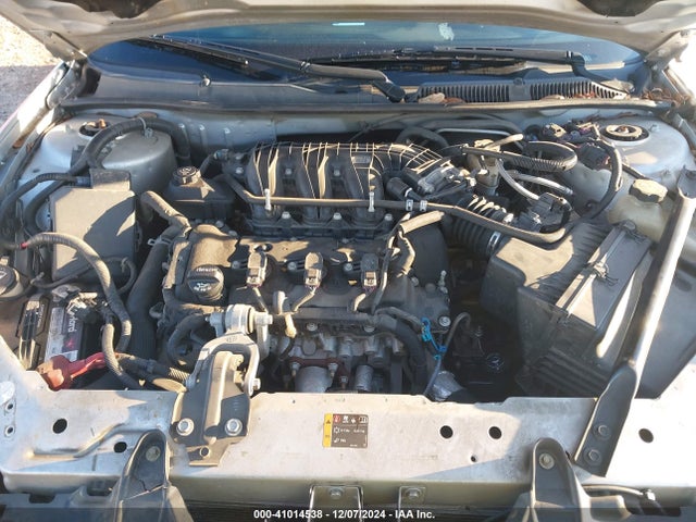 2G1WB5E38F1125967 Chevrolet Impala Limited Lt
