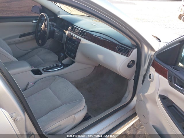 2G1WB5E38F1125967 Chevrolet Impala Limited Lt