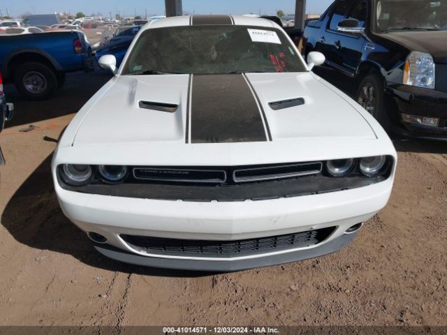 2C3CDZAG0GH329549 Dodge Challenger Sxt Plus