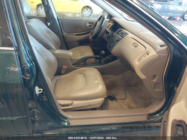 Продажа на аукционе авто 1998 Honda Accord Ex, vin: 1HGCG5652WA050816, номер лота: 41014615