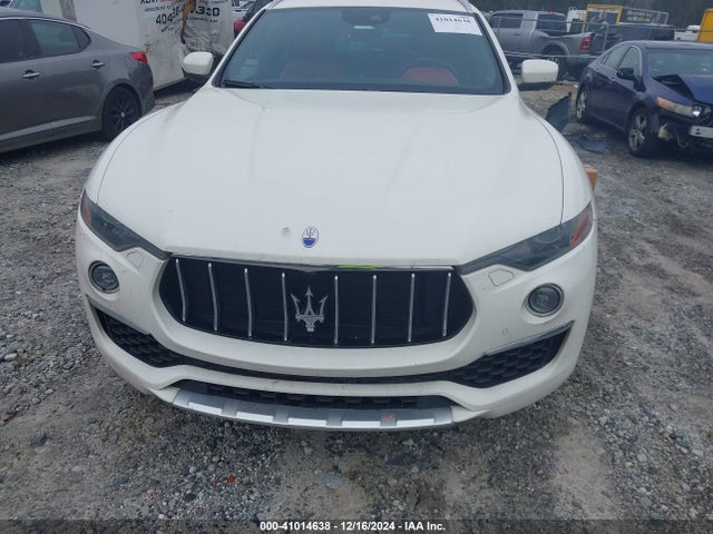 ZN661XULXKX318172 Maserati m156d