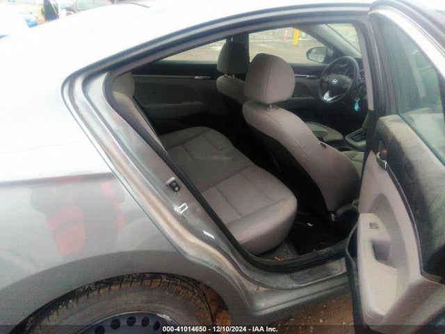 Hyundai ELANTRA SE 2019 KMHD74LF9KU791074 Image 8