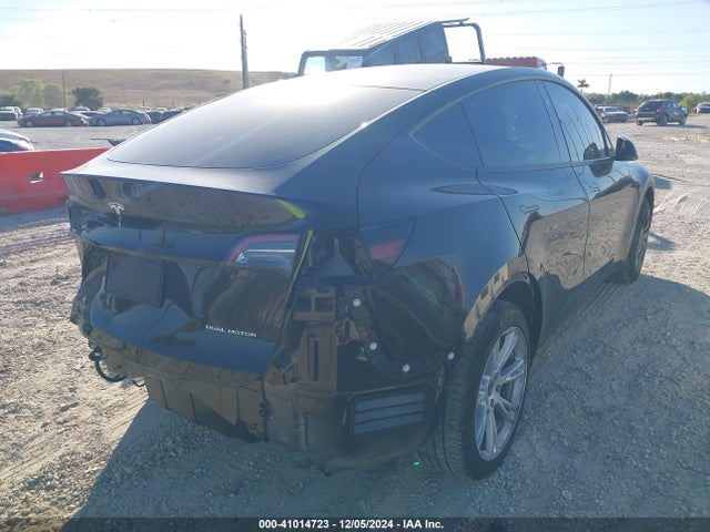 2023 TESLA MODEL Y 7SAYGDEE8PF799227 Photo 3