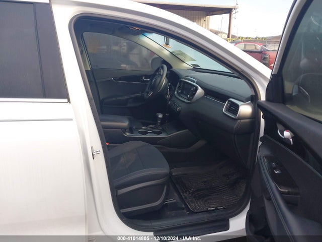5XYPGDA38KG473362 KIA Sorento 2.4l Lx