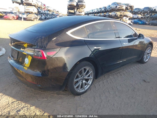 2019 TESLA MODEL 3 5YJ3E1EA6KF323561 Photo 3