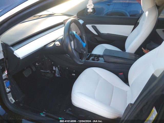 2019 TESLA MODEL 3 5YJ3E1EA6KF323561 Photo 4