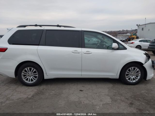 5TDYK3DC9FS595827 Toyota Sienna Xle 8 Passenger