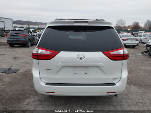5TDYK3DC9FS595827 Toyota Sienna Xle 8 Passenger