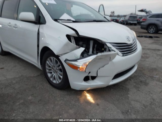 5TDYK3DC9FS595827 Toyota Sienna Xle 8 Passenger