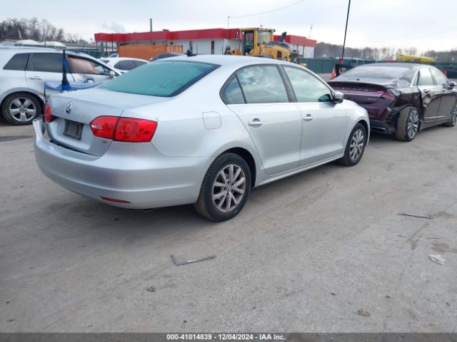 3VWD17AJ5EM353818 Volkswagen Jetta 1.8t Se