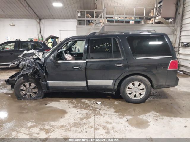 5LMJJ2J56EEL07666 Lincoln Navigator