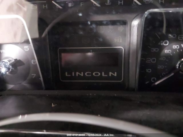 5LMJJ2J56EEL07666 Lincoln Navigator