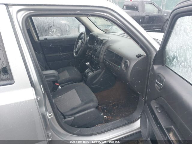 1C4NJRFB1ED898267 Jeep Patriot Latitude