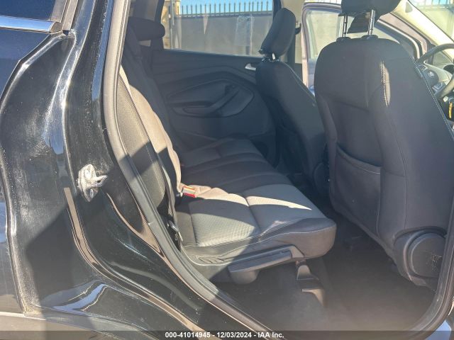 1FMCU9GD5JUB53638 Ford ESCAPE SE