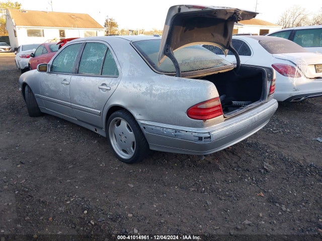 2000 Mercedes-benz E 430 4m მანქანა იყიდება აუქციონზე, vin: WDBJF83J2YX037929, აუქციონის ნომერი: 41014961
