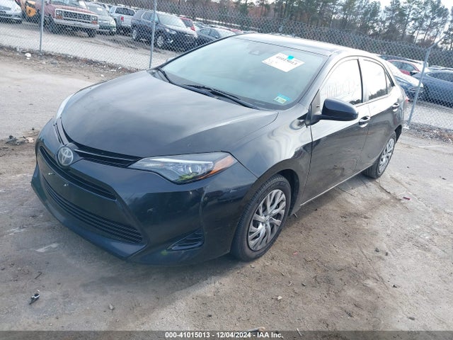 Toyota COROLLA LE 2017 5YFBURHE8HP689191 Image 2