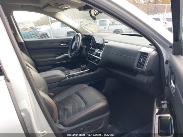 5N1DR3DJ1PC222921 Nissan Pathfinder Platinum 4wd