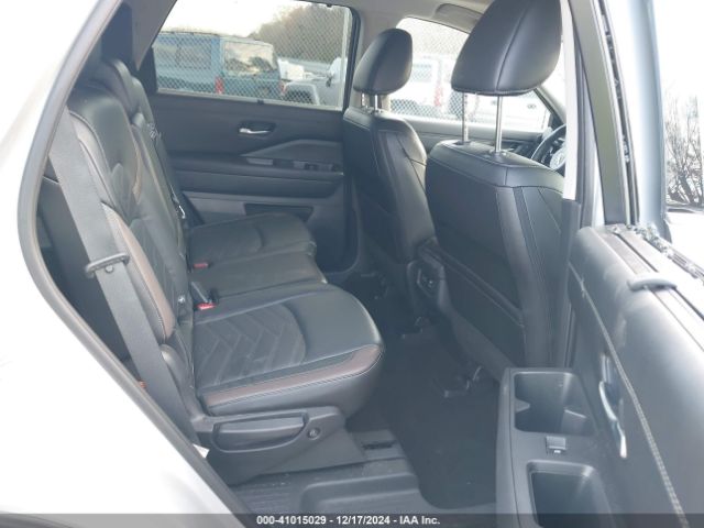 5N1DR3DJ1PC222921 Nissan Pathfinder Platinum 4wd