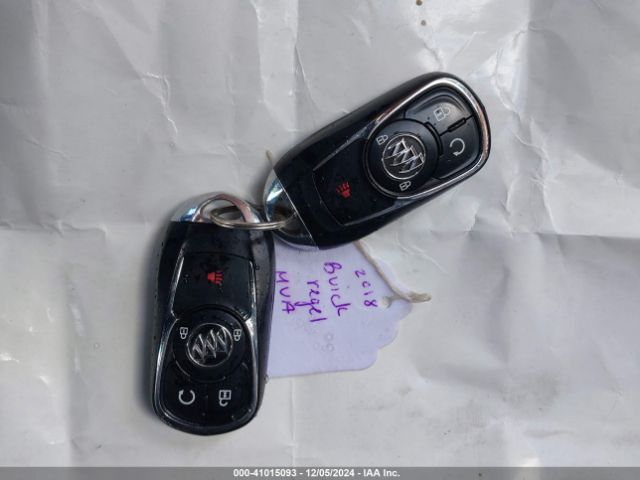 W04GP6SX6J1135982 Buick Regal Sportback Essence
