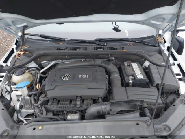 3VWD17AJ6JM227008 Volkswagen Jetta 1.8t Se Sport