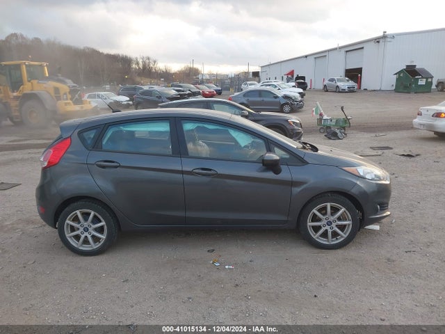 Ford FIESTA SE 2018 3FADP4EJ9JM134189 Image 12
