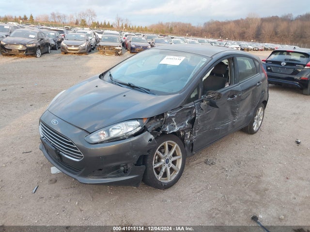 Ford FIESTA SE 2018 3FADP4EJ9JM134189 Image 2