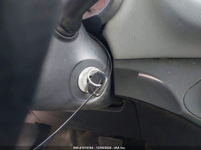 VNKKTUD31FA016102 Toyota YARIS L