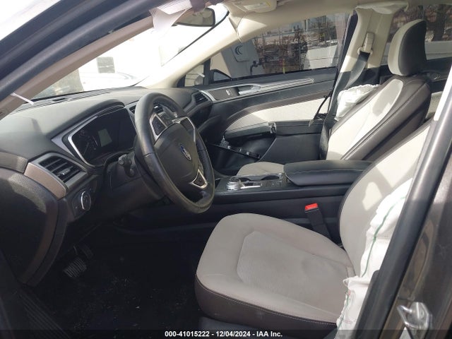3FA6P0HD8LR139915 Ford FUSION SE