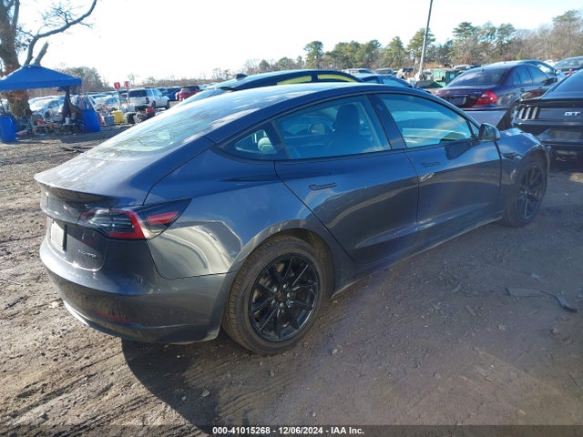 2021 TESLA MODEL 3 5YJ3E1EB6MF978833 Photo 3