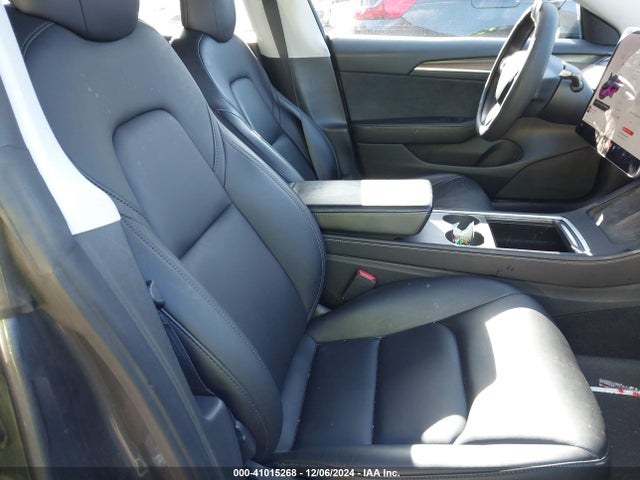 2021 TESLA MODEL 3 5YJ3E1EB6MF978833 Photo 4