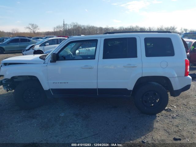 1C4NJRBB7GD783049 Jeep Patriot Sport