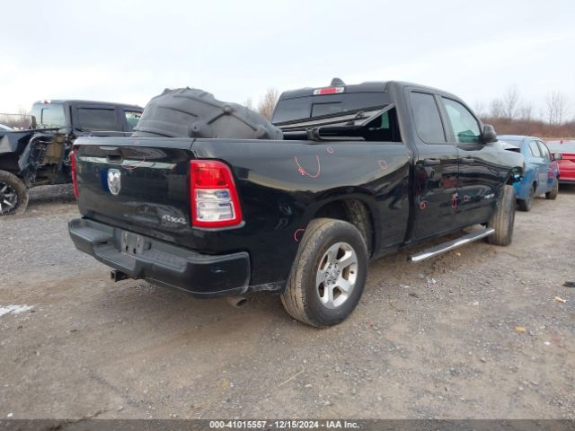 2019 RAM 1500 1C6SRFCT6KN743475 Photo 3