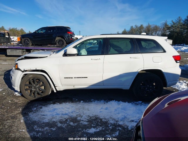 1C4RJFAG3MC809502 Jeep Grand Cherokee Laredo X 4x4