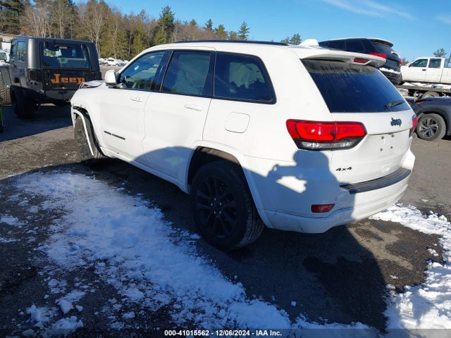 1C4RJFAG3MC809502 Jeep Grand Cherokee Laredo X 4x4