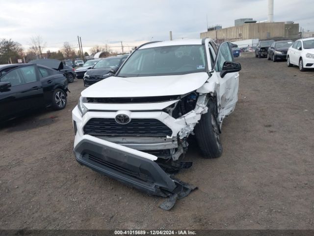 2T3F1RFV9MC167832 Toyota RAV4 LE