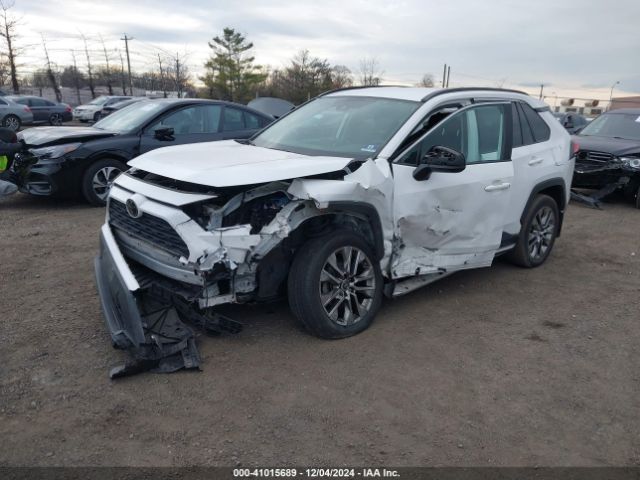2T3F1RFV9MC167832 Toyota RAV4 LE