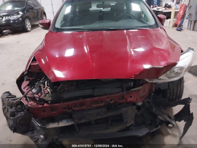 1FADP3K27GL383625 Ford FOCUS SE