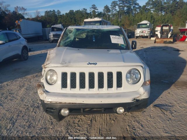 1C4NJPFB3FD120929 Jeep Patriot Latitude
