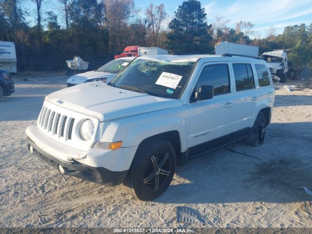 1C4NJPFB3FD120929 Jeep Patriot Latitude