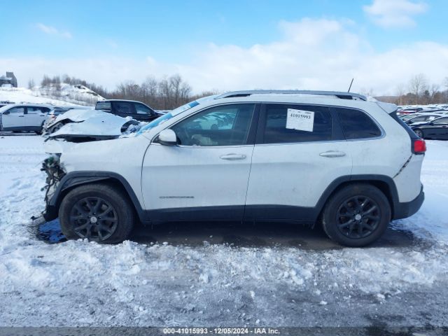 1C4PJMCS0HW532616 Jeep Cherokee Latitude 4x4